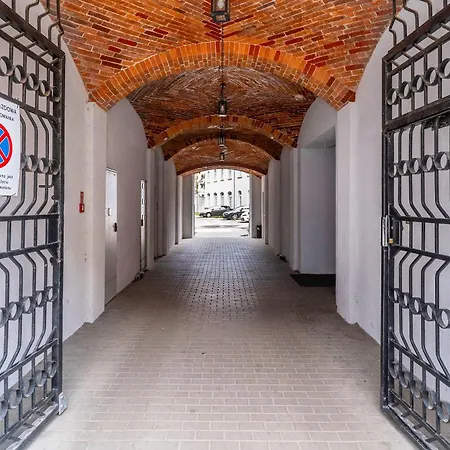 Апартаменти Nr 6 Z Antresola Вроцлав